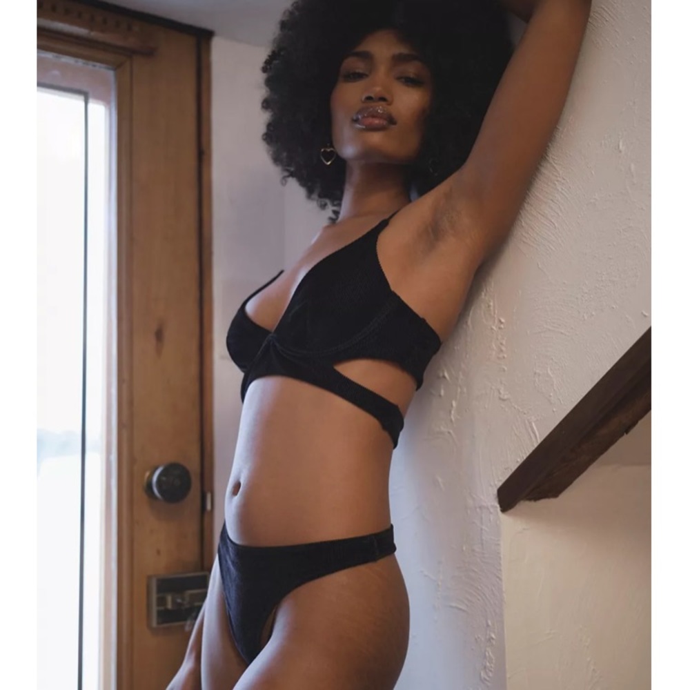 Cut It Out Ribbed Velvet Thong